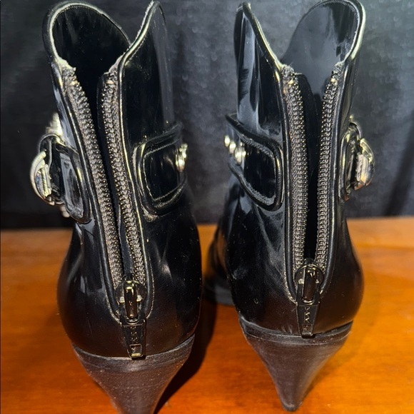 Via Spiga for Neiman Marcus Ankle Boots with Sleek Design - Picture 8 of 13